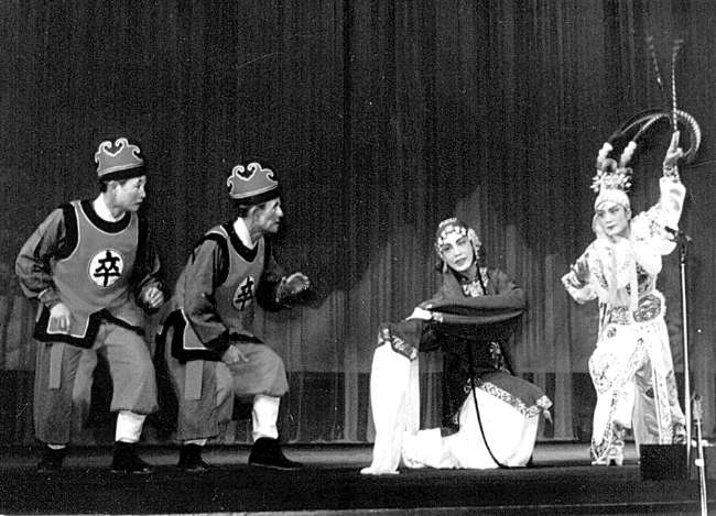 《井边会》中饰李三娘