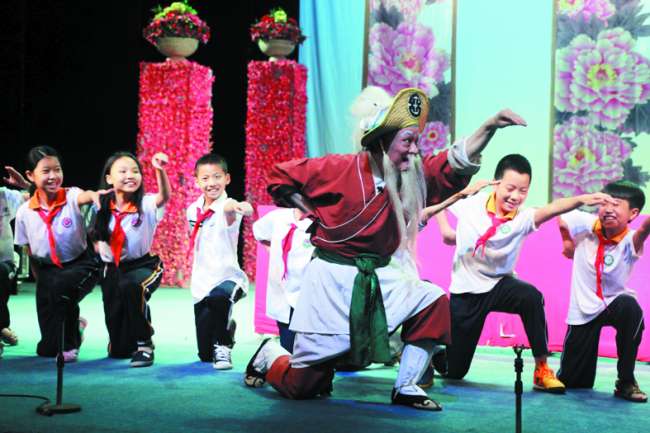 小记者感受潮剧独特魅力