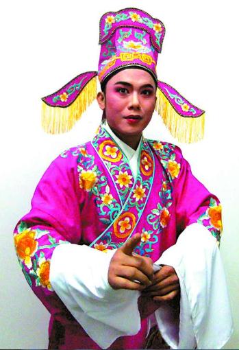 《无品官》潮丑当主角诙谐朴实