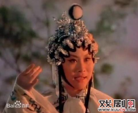 潮剧花旦萧南英