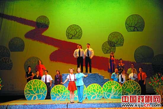 《石榴花》情节曲折生动 唱段典雅优美