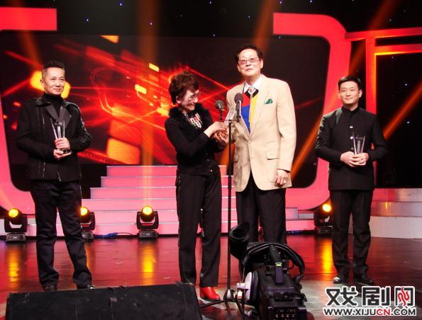 吴迪君、赵丽芳、周希明、汪正华获长篇书王奖