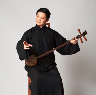 青年评弹演员：顾逸渔