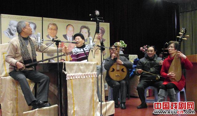 董尧坤、倪怀瑜平江评弹社对唱《东北开篇》