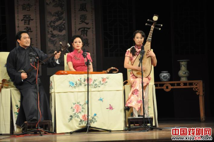 徐惠新、吴静、许芸芸