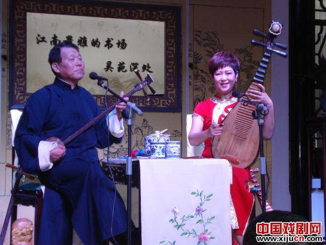 惠中秋、华一芳弹唱《川岛芳子》