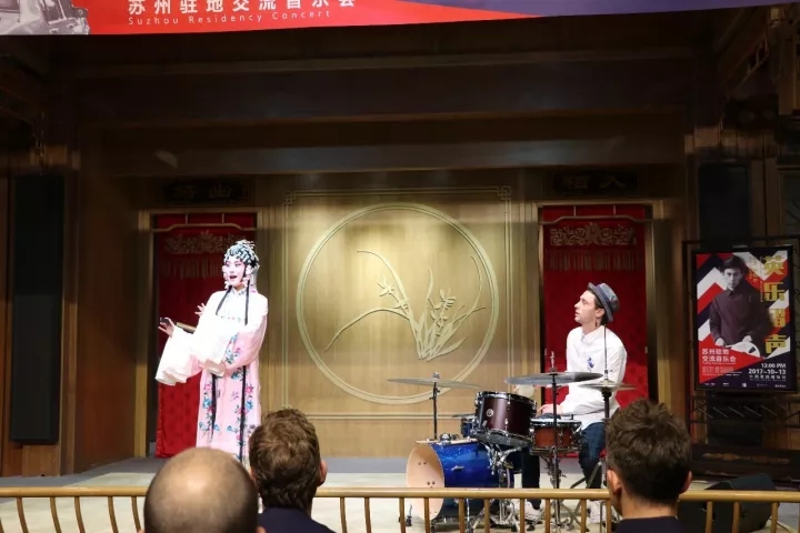 震撼 | 当袁小良遇上英国爵士乐高手