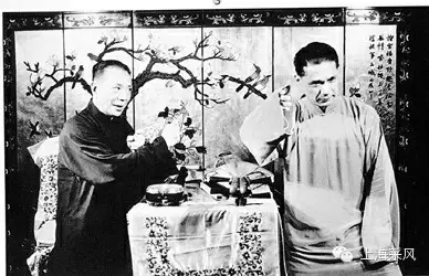 弹词名家蒋月泉和刘天韵同台演出