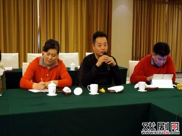 苏州曲协主席袁小良发言