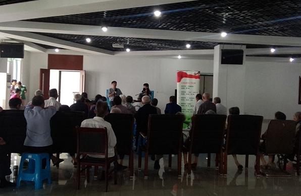 吴中区评弹团到敬老院演出《一张存款单》《痛改前非》等法治评弹节目