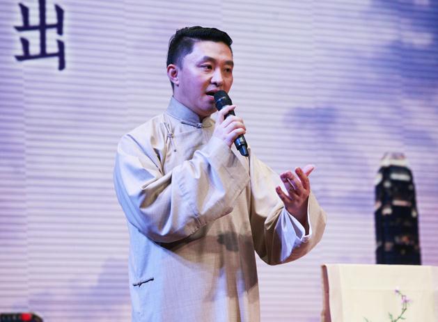 听客不畏台风天 好书难觅聚乡音