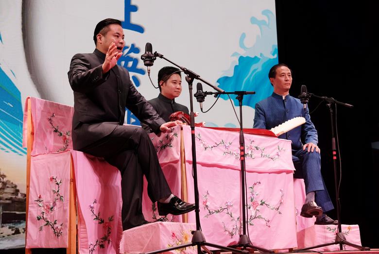 回望历史，学习英雄，中篇《海上英雄》乡音再现