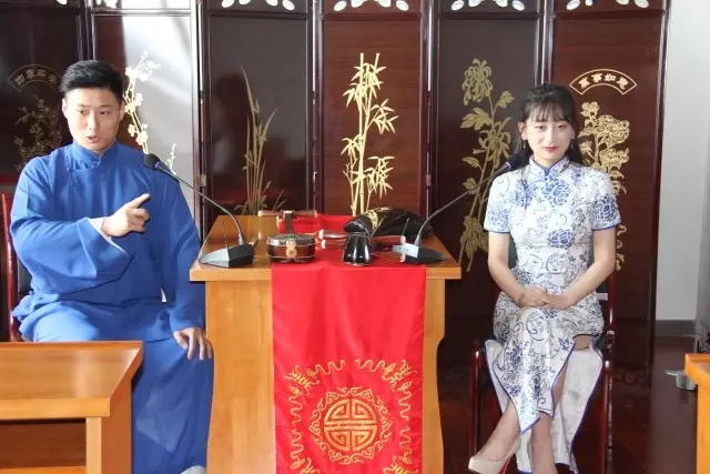 上海倪叫天艺术团评弹巡演在我镇社区文化活动中心举行