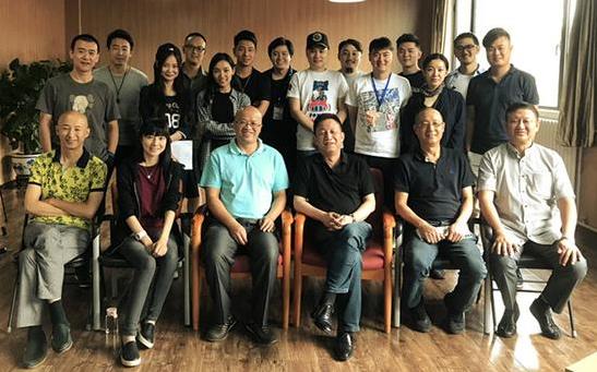 易中天首部话剧《模范监狱》9月亮相首都舞台