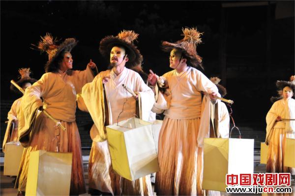 首台实景影像话剧《草庐&middot;诸葛亮》首演