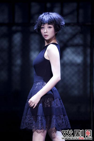 殷桃、李光洁话剧《罗密欧与朱丽叶》亮相青岛