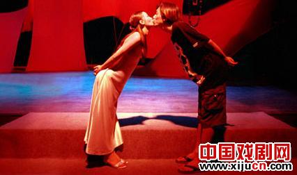 福建话剧史上第一个真正的吻