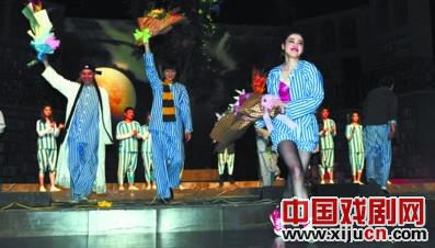 梅婷演话剧也&ldquo;疯狂&rdquo;