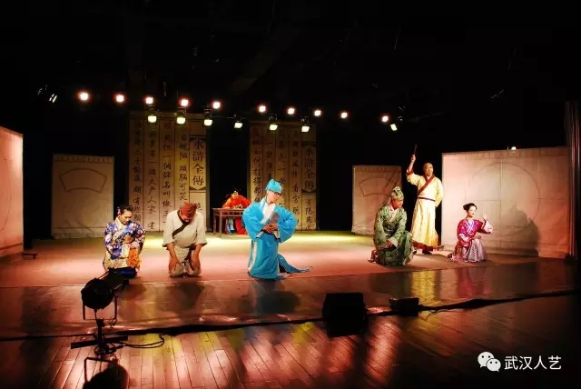 猴岁呈祥 鸡年纳福 武汉人艺话剧《金瓶外传》约您欢度新春