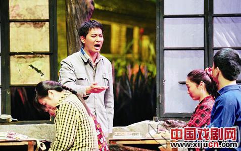 话剧《红叶》真实的故事感动观众