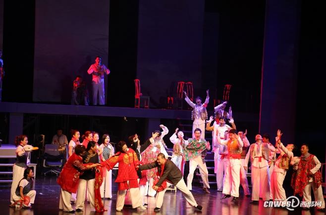 话剧《凤凰》神木震撼上演