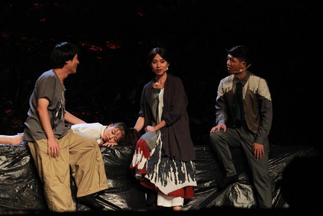 经典话剧《野鸭》上演