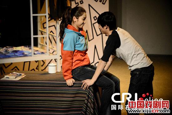 话剧《晃晃悠悠》精彩演出