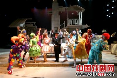 《索菲亚教堂的钟声》首演