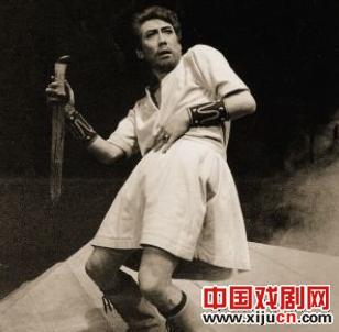 焦晃等老艺术家再度聚首，圆梦《钦差大臣》