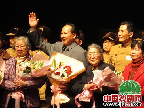 让眼泪有意义地流淌&mdash;&mdash;话剧《毛泽东和他的长子》感动场内场外