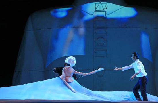 话剧《大先生》用新式表演解读不一样的鲁迅