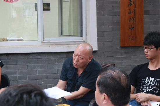 话剧《银锭桥》国庆首演 倪大红开嗓&ldquo;唱摇滚&rdquo;