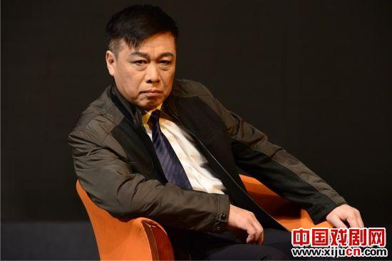 现代商战题材话剧《正南正北一条街》12月首演