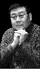 人艺副院长任鸣邀网友一起&ldquo;顶帖、拍砖&rdquo;