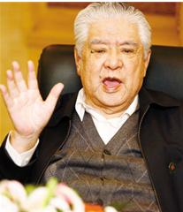 &ldquo;话剧泰斗&rdquo;李默然来重庆