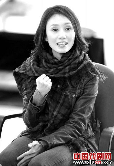 袁泉谈话剧《活着》