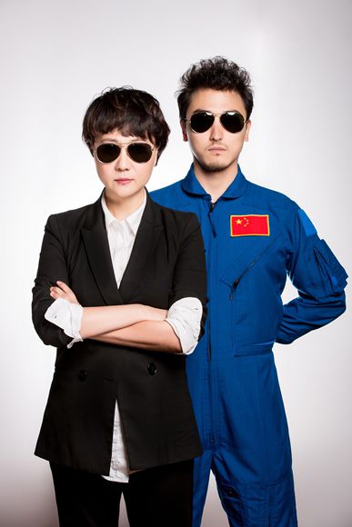 话剧《起飞在即》宣传照:田水左、贺坪右