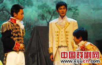 清华大学学生艺术团话剧队举行《逐光》沙龙演出