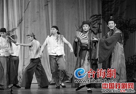 话剧《西厢记外传 》昨&ldquo;荒诞&rdquo;登场