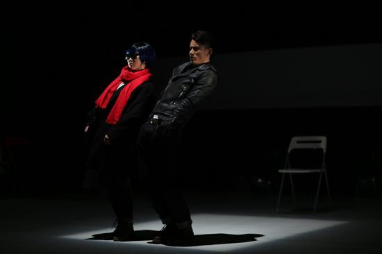 话剧《毕业生之漂亮衣裳》在京上演