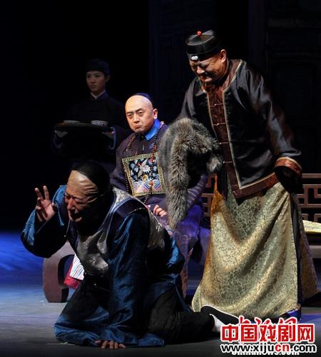 话剧《王府井》《大宅门》京味十足