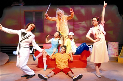 音乐童话剧《红沙发音乐城》再度上演