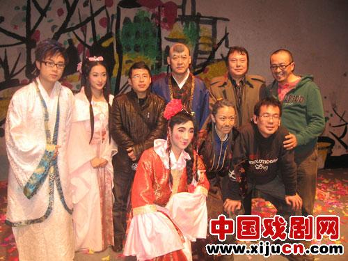 话剧《天作之合》贺岁争雄