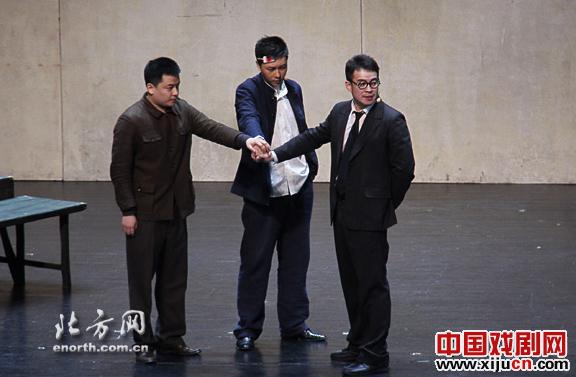 话剧《驴得水》受津迷火热追捧