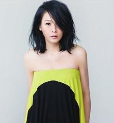 刘若英携手鬼才导演林奕华奉献话剧《红娘的异想世界在西厢》