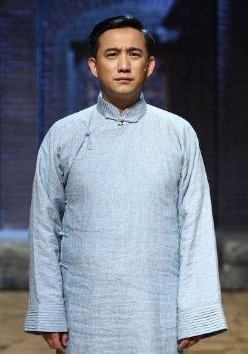 林兆华《老舍五则》田沁鑫《四世同堂》来沪比拼