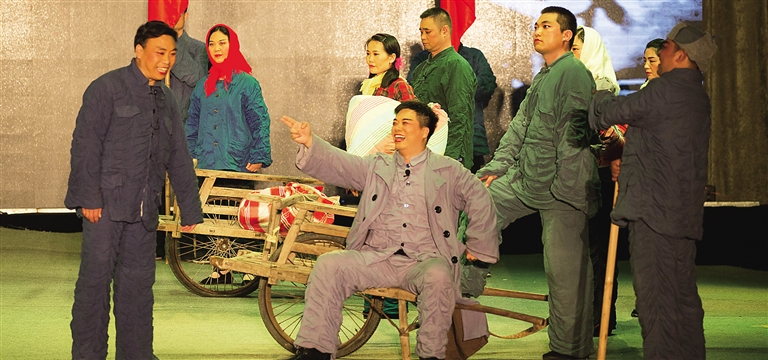 大型话剧《红旗渠》在陵水演出