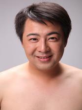 话剧演员：李贝