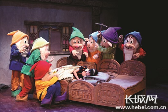 《白雪公主和七个小矮人》剧照