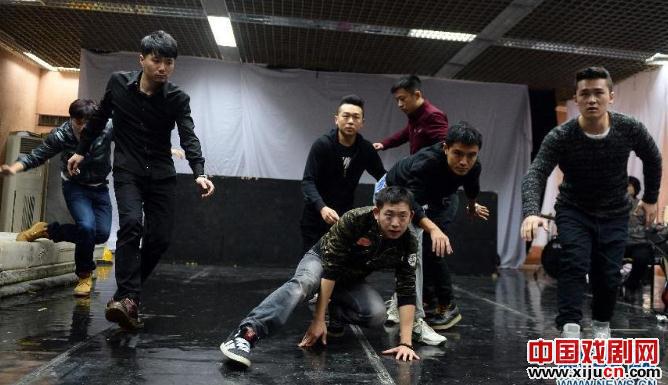 孟京辉执导话剧《臭虫》将演